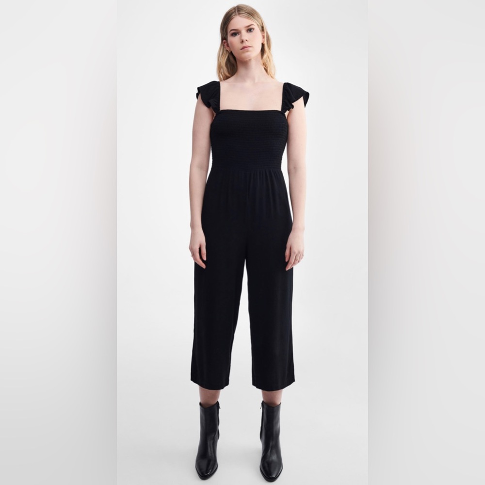 Black Romper Ruffle Strap Crop Length M L Smocked Top Relaxed Pants Onesie Boho
